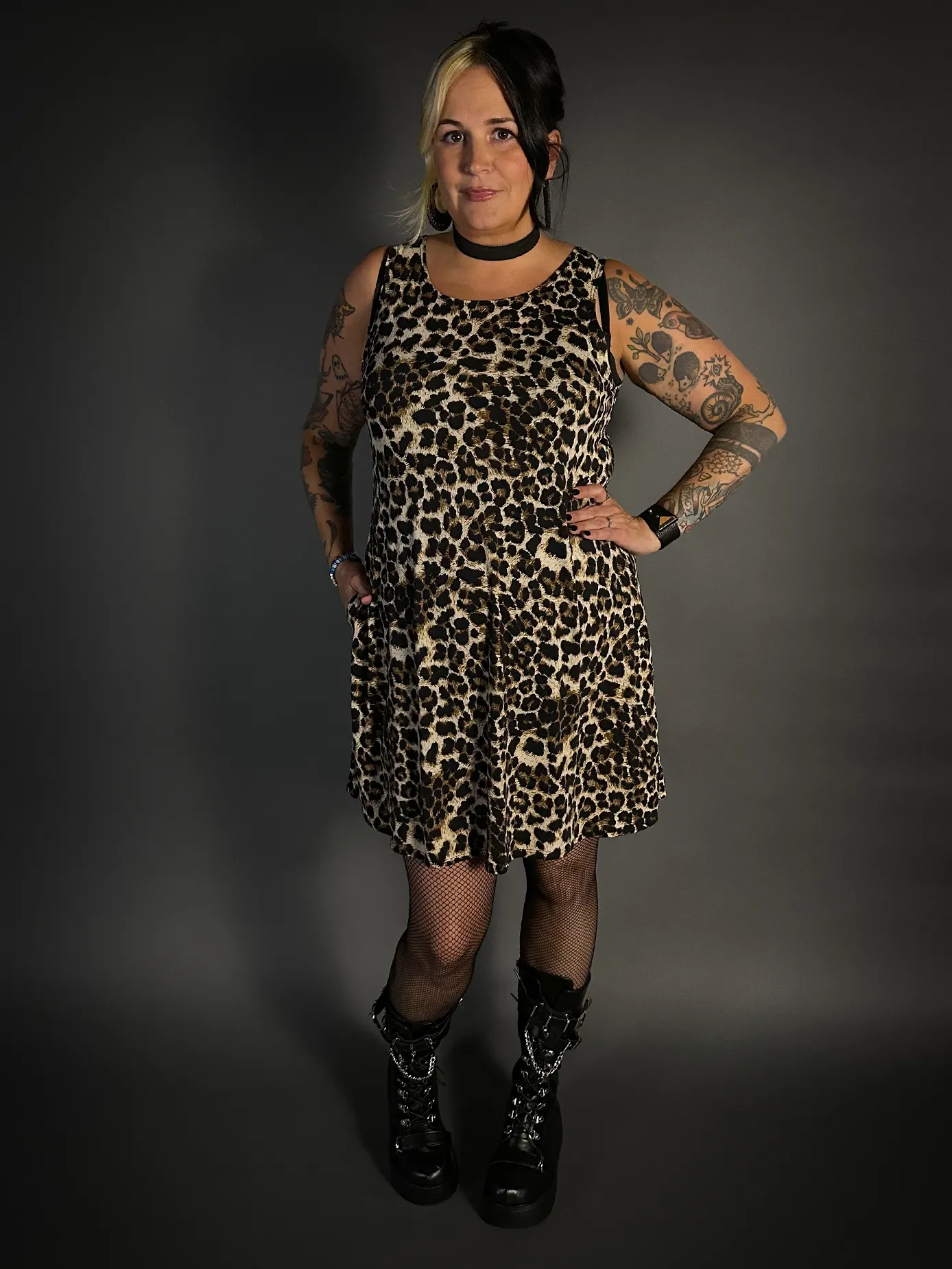 Sleeveless Leopard Print Lightweight Stretch Dress with Pockets