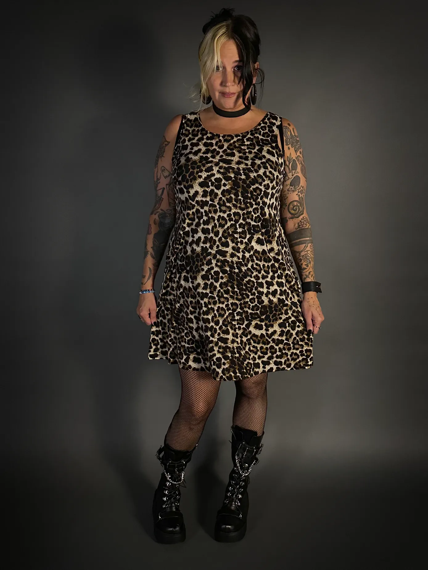 Sleeveless Leopard Print Lightweight Stretch Dress with Pockets