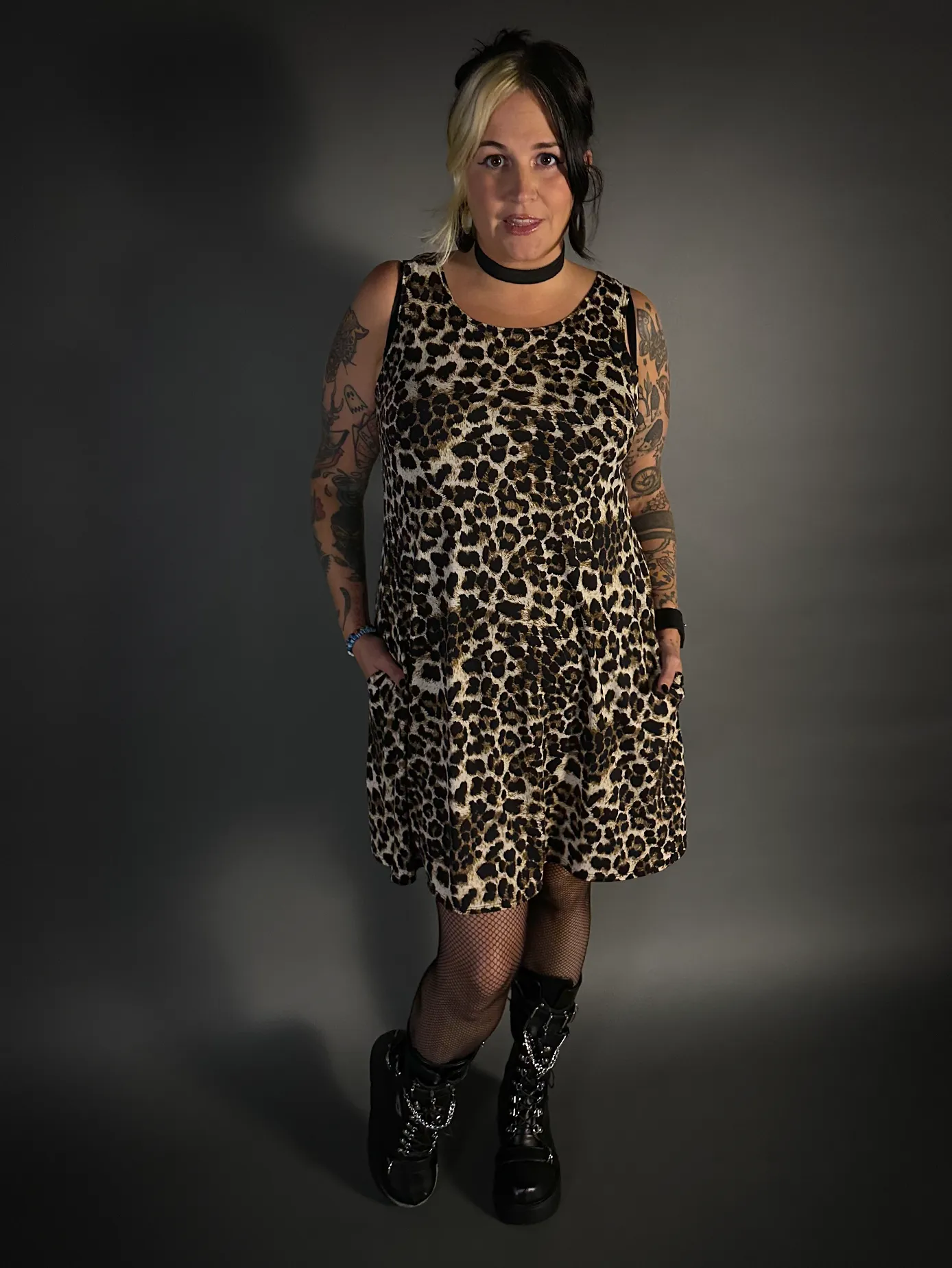 Sleeveless Leopard Print Lightweight Stretch Dress with Pockets