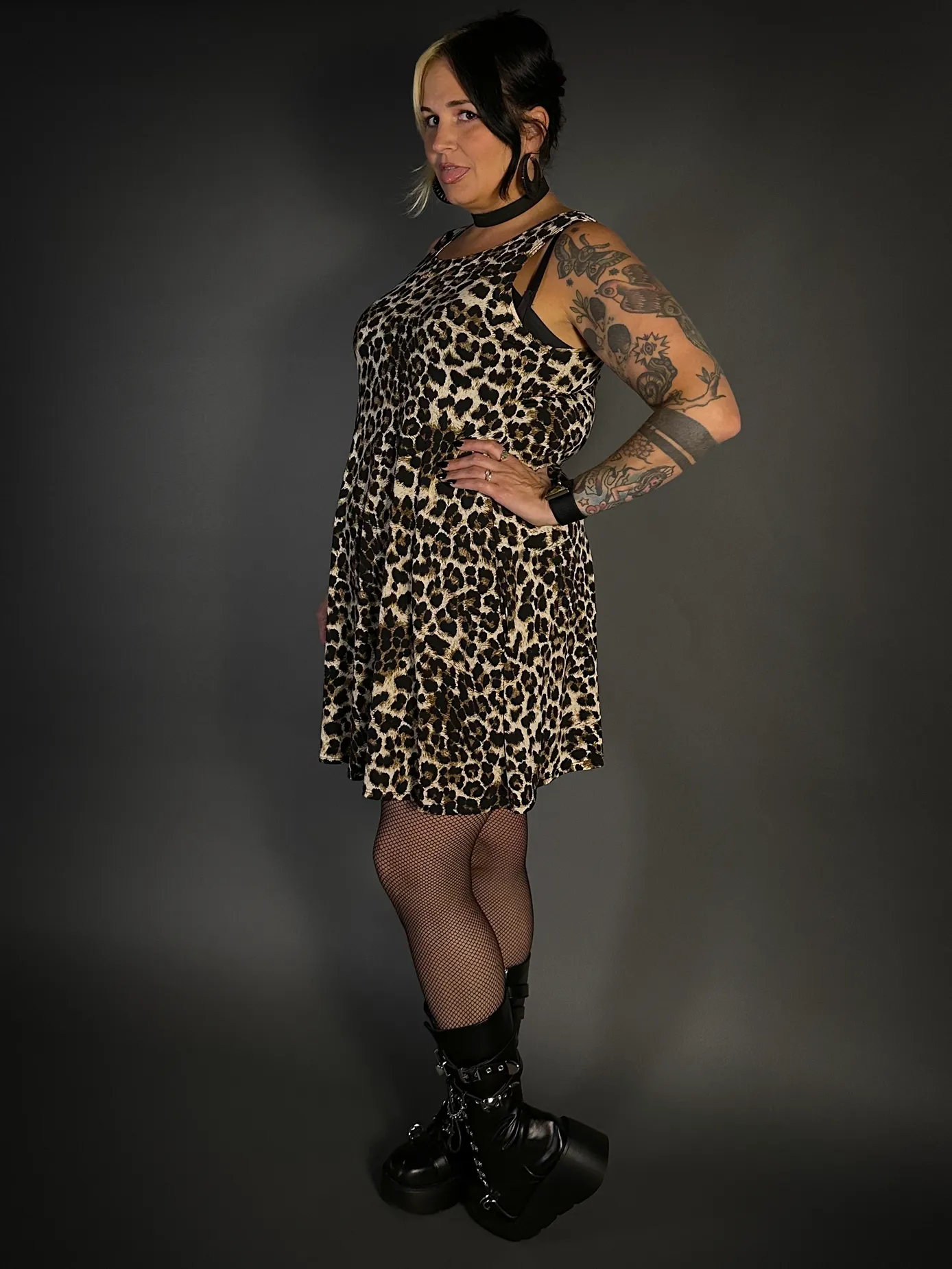 Sleeveless Leopard Print Lightweight Stretch Dress with Pockets