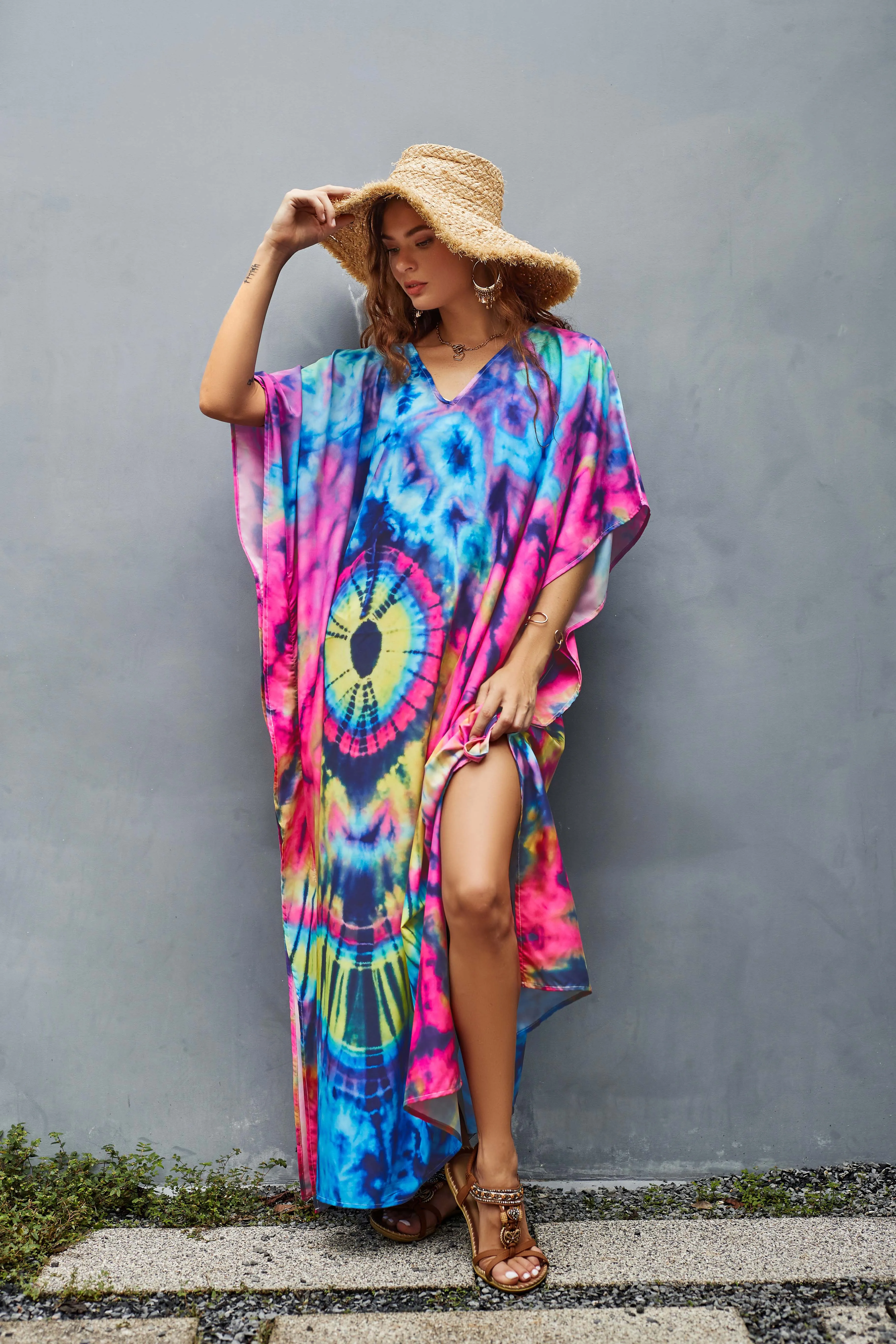 V-Neck Ethnic Print Plus Size Kaftan for Women Beach Cover Up